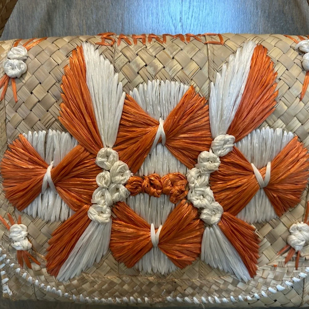 Vintage Bahamas Straw Market Woven Bag with Orange and White Accents - Picture 4 of 6